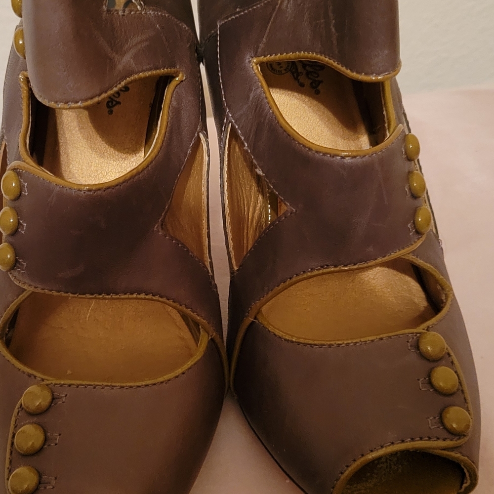 Womens designer shoes